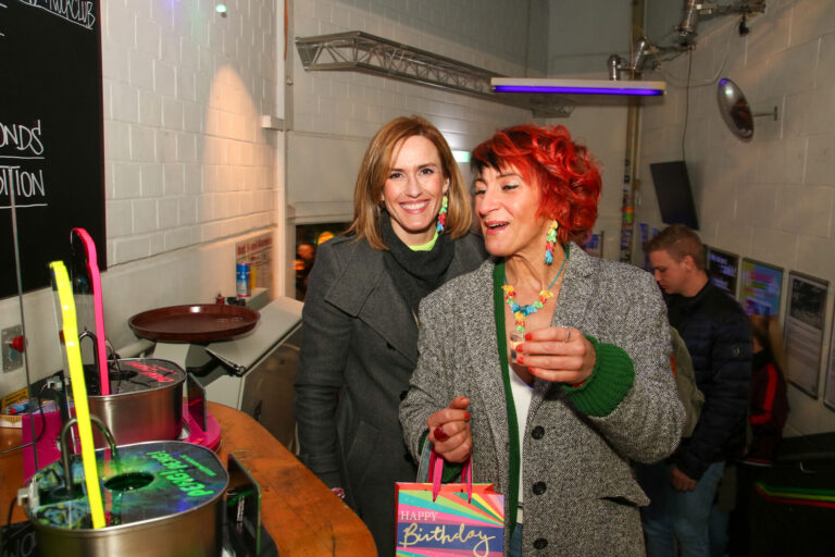 Schamlos – Limitless Glow, zakk Düsseldorf, 2025