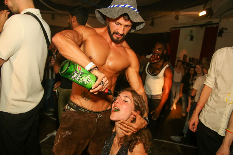 Schamlos – Party – Oktober Fest, zakk Düsseldorf, 2023